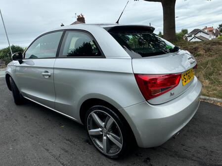 AUDI A1 1.6 TDI Sport